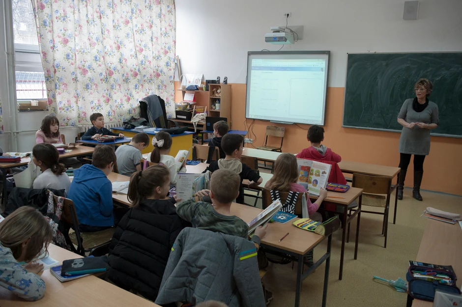 U prvom polugodištu u školama gde je uveden e-dnevnik prepolovljen je izostanak đaka