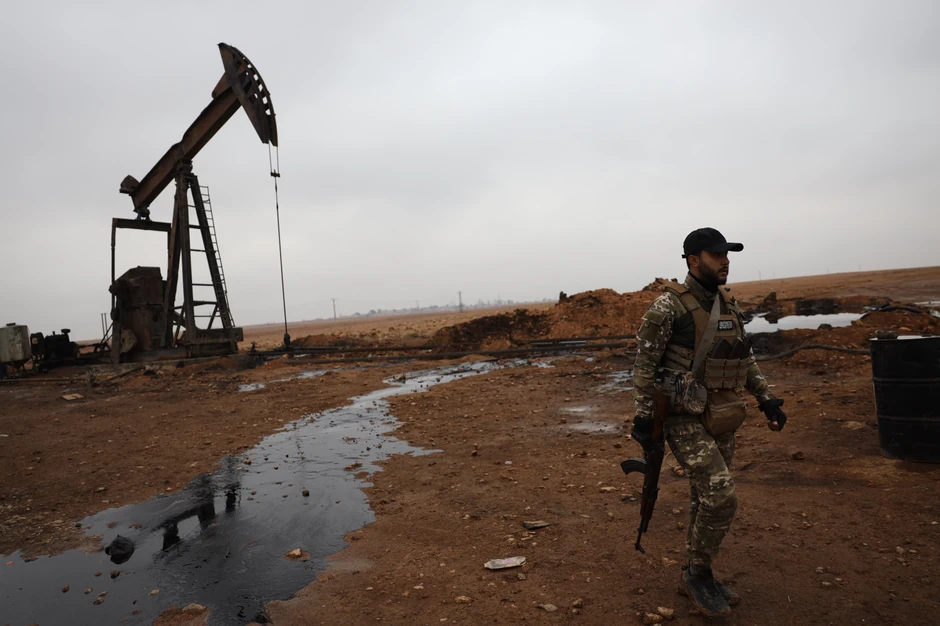 Sirijska vojska na naftnom polju Al Tavra u Raki na severoistoku zemlje 18. januara