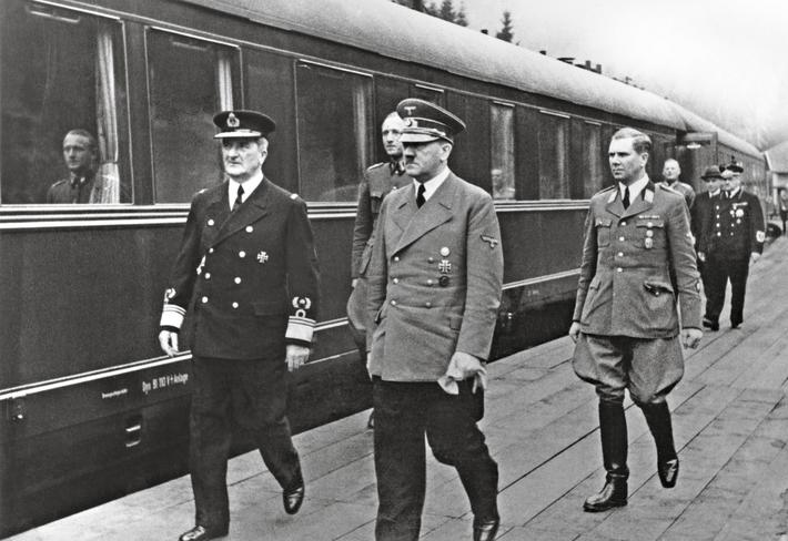 Dt.-ung. Treffen '41 - Reichsverweser Horthy u. Hitler bei d. Ankunft im Fhrerhauptquartier bei Mnic