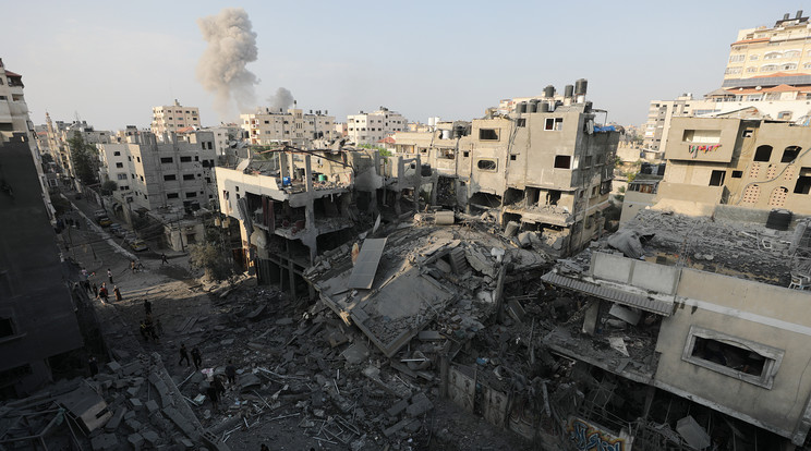 Hatalmas a pusztítás Gázában /Fotó: MTI/EPA/MOHAMMED SABER