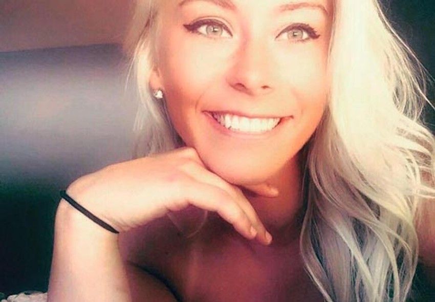 Nastavnica Tajler Bonkal  (22) zavela je 18-godišnjeg učenika