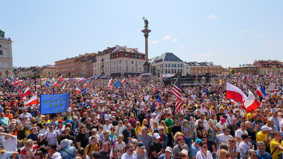 Imponująca frekwencja na wielkim marszu 4 czerwca. Policzyliśmy, ile mogło być osób 