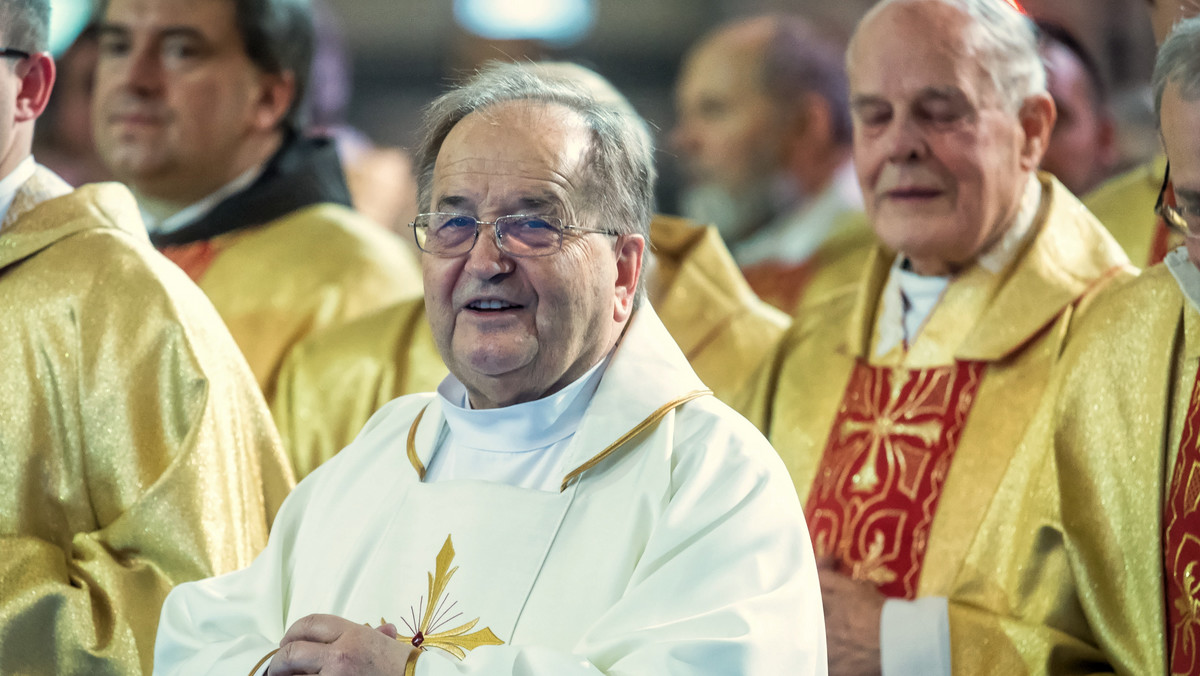 Toruń: Konferencja na uczelni o. Rydzyka. Założyciel Radia Maryja o "lewacji"