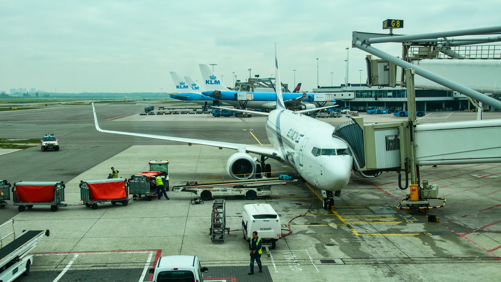 Dutch customs inspect El Al passengers at Amsterdam for settlement goods