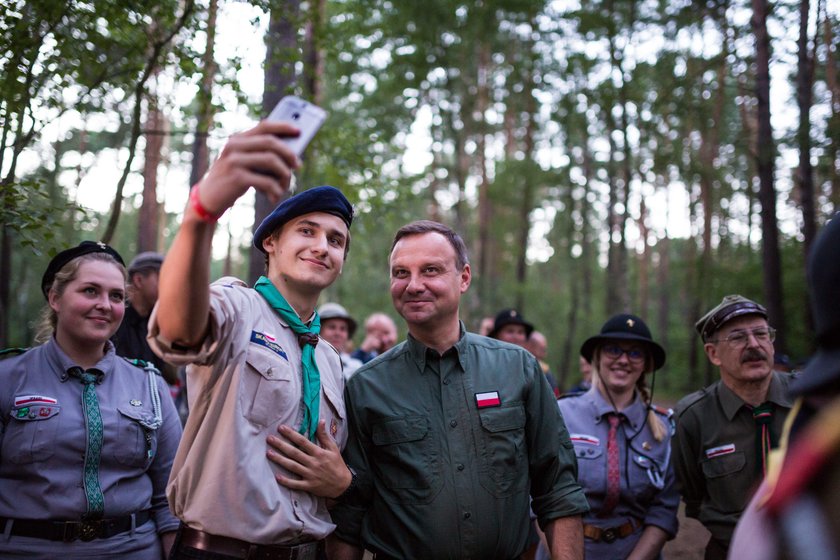 Andrzej Duda na obozie harcerskim