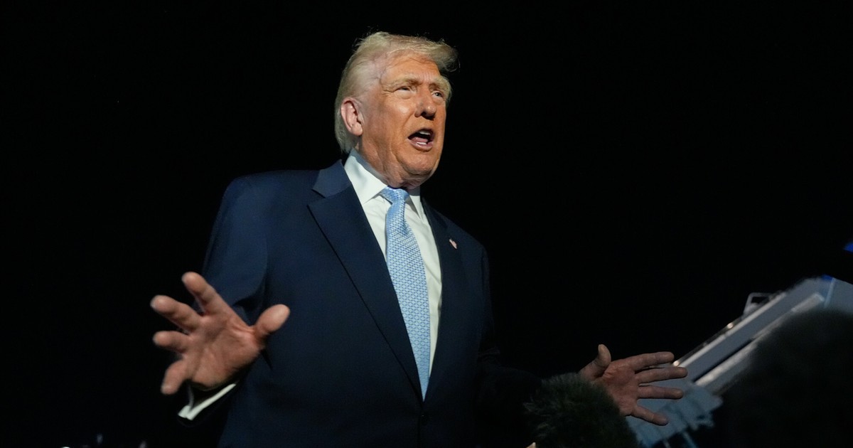 Szwajcarska sztabka złota i Rolex. Media: Trump docenił prezent obniżonymi cłami