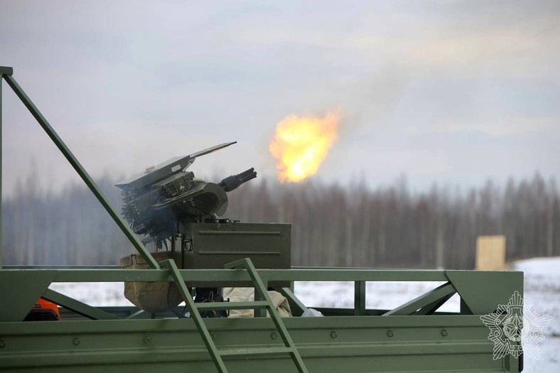 Białoruś testowała także niewielkie wieżyczki strzeleckie.