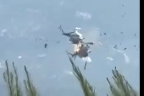 POSLEDNJI SELFI PILOTA KOJI JE POGINUO U GRČKOJ GASEĆI POŽAR Herojski život ugašen u kobnom sudaru dva helikoptera u vazduhu: "Bio je veoma ponosan"