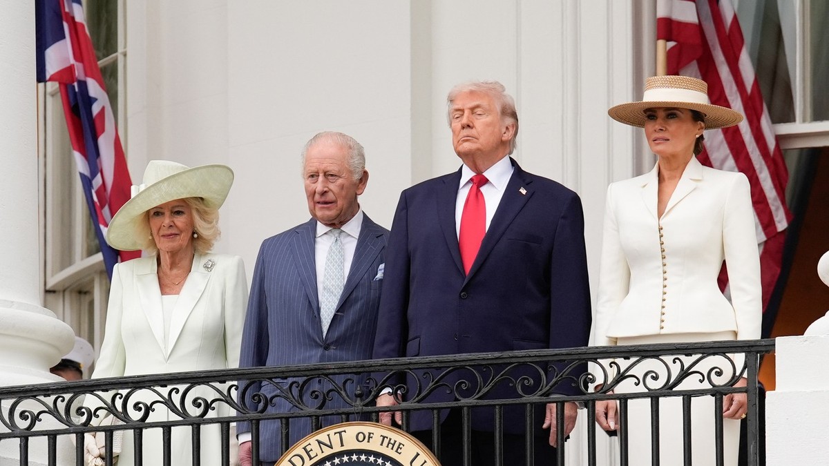 Kamila, Čarls III; Donald i Melanija Tramp