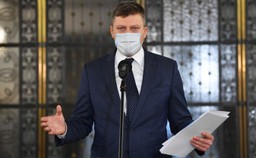 Warchoł o mandatach: Absolutnie nie ma ograniczenia prawa do sądu [WYWIAD]