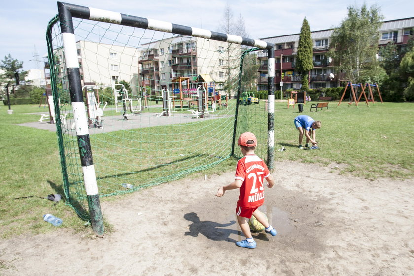 Zróbcie nam boisko! Dzieci proszą dorosłych o pomoc!