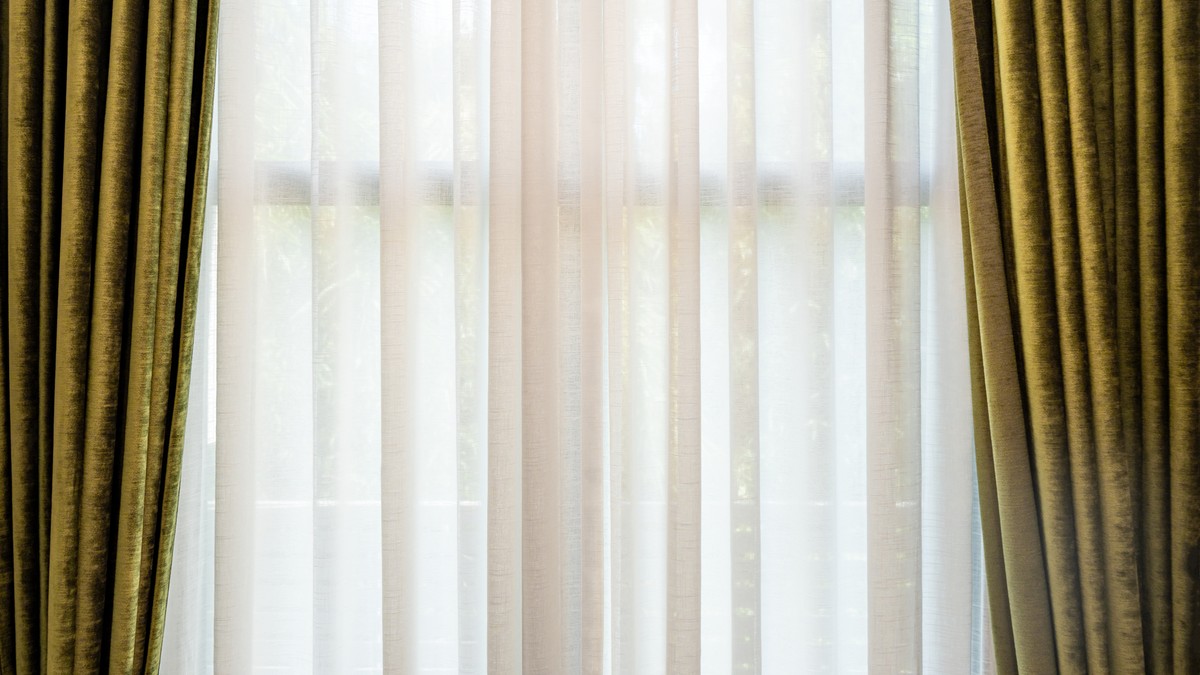 Ovako su naše bake prale zavese: Stare trikovi vraćaju belinu i svežinu