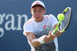 Australian Open bez Majchrzaka. "Kontuzja dziwna i niestandardowa"