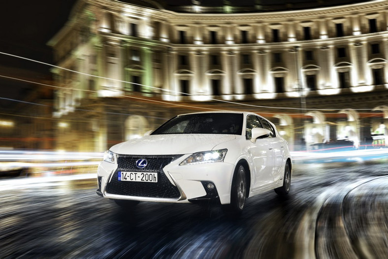 Lexus CT 200h po face liftingu tańszy o 20 tys. zł!