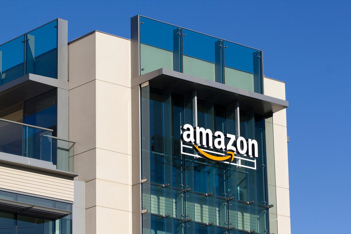 Amazon zwalnia setki osób. Pracownicy rano dostali e-maile