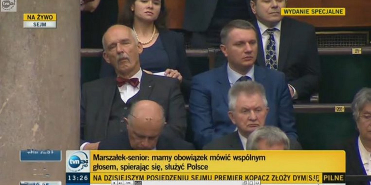 Korwin znowu zasnął w Sejmie!