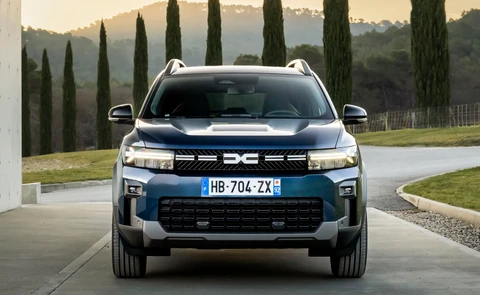 MA  Nowa Dacia wjeżdża do Polski. Silnik 1.8 sensacją, ten SUV