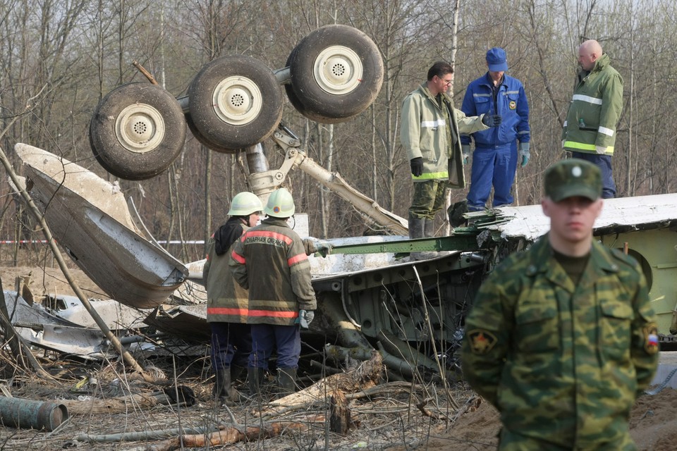 Wrak prezydenckiego samolotu Tu-154, fot. PAP/EPA