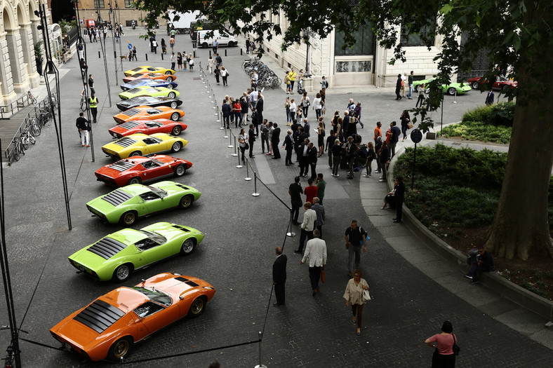 Lamborghini Miura Tour