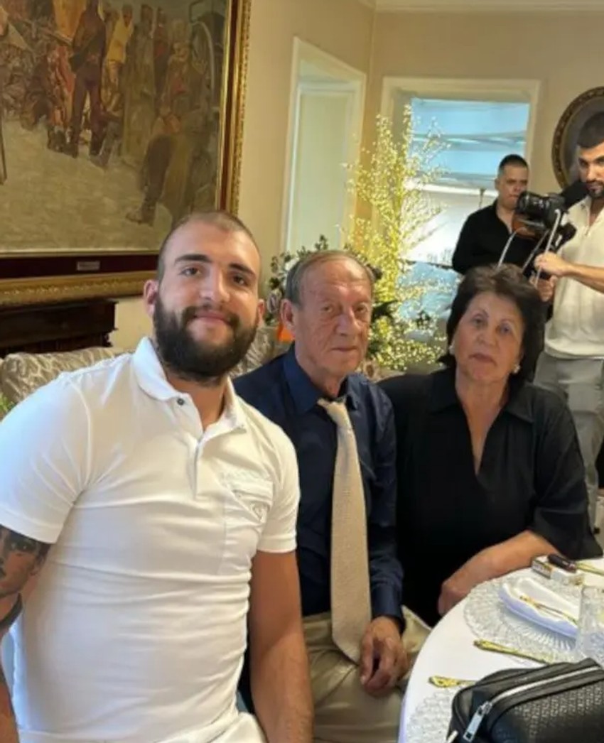 Veljko sa Cecinim roditeljima