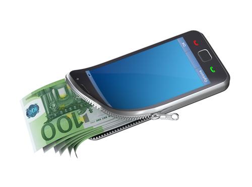 Visa zacznie wdrażanie płatności zbliżeniowej od iPhone'ów, ale potem usługa obejmie także kolejne smartfony. MasterCard zacznie od Androida 