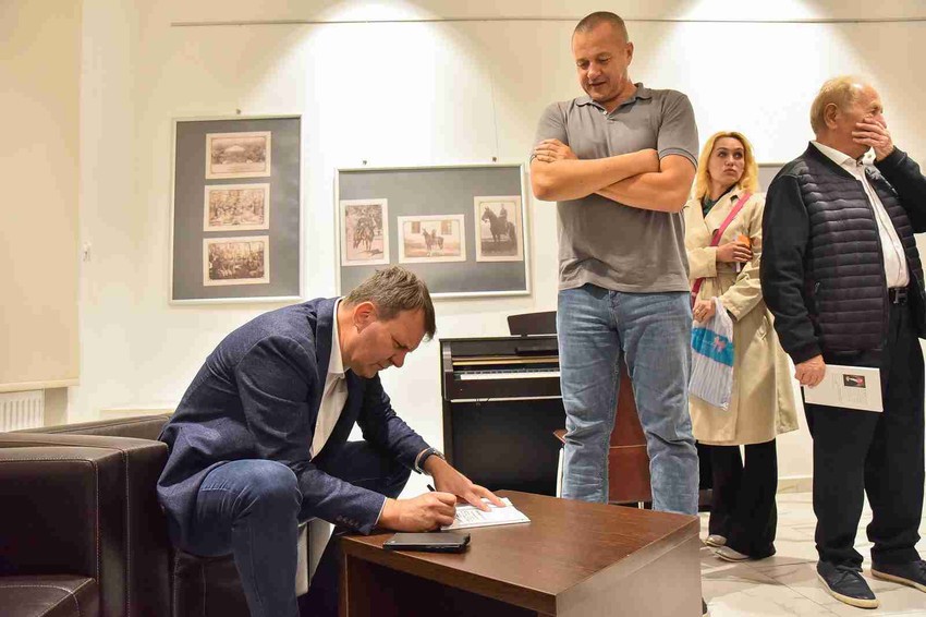 Predstavljena knjiga pesama Igora Mirovića