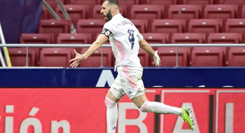 Benzema's late strike kept the pressure on Atletico at the top