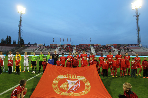 Lider zagra w stolicy. Polonia dawno nie wygrała z Widzewem