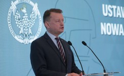'Mariusz Błaszczak potwierdził'. Nie będzie go na szczycie V4 w Budapeszcie