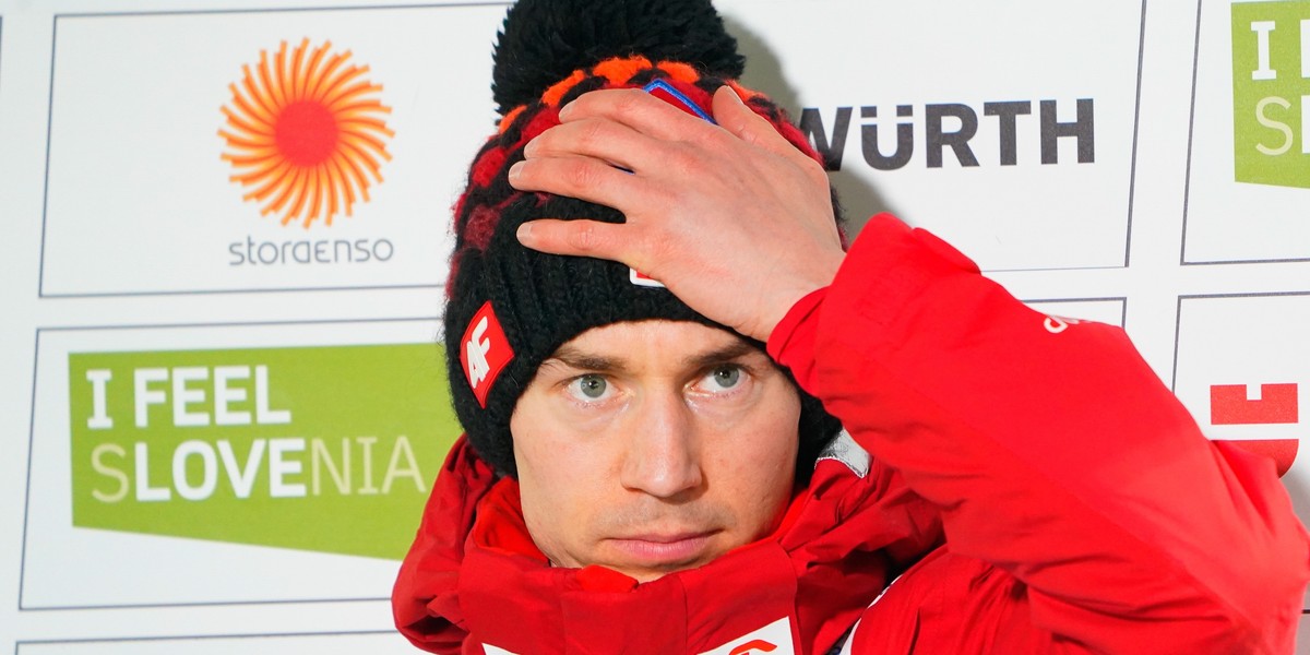 Kamil Stoch dalej ma spory ból głowy... Ze względu na chorobę nie wystartuje w Klingenthal. 