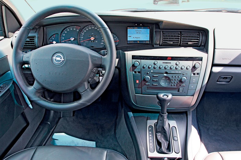 Opel omega a салон