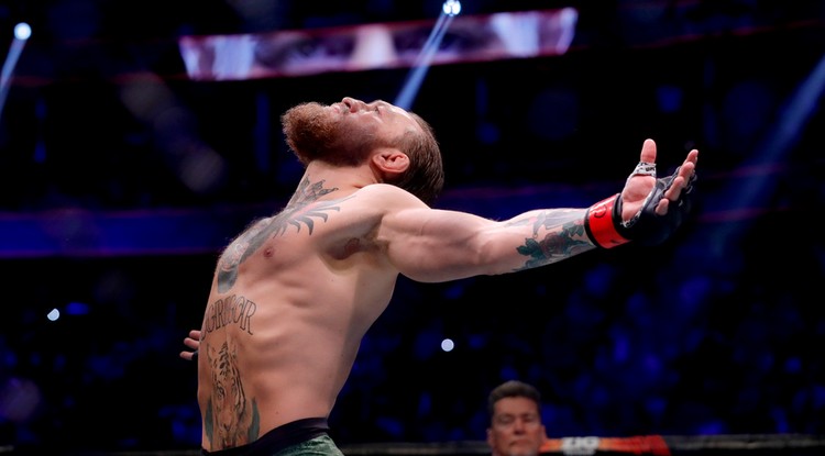 Conor McGregor megrendítés közben