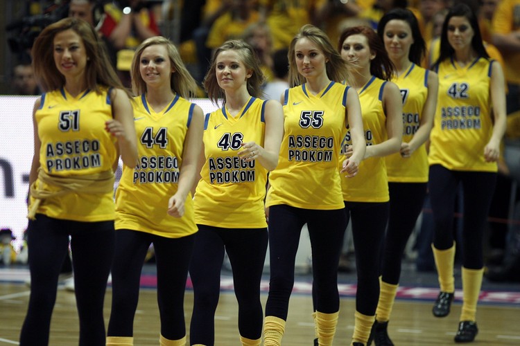 Najpiękniejsze polskie cheerleaderki dostały wypowiedzenie