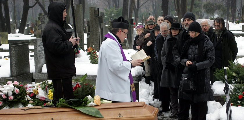 Skromny pogrzeb znanej polskiej aktorki (*)