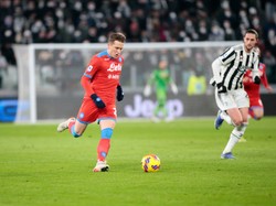 Piotr Zieliński zakażony koronawirusem