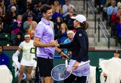 Iga Świątek i Hubert Hurkacz wygrali z Rosjanami [WIDEO]