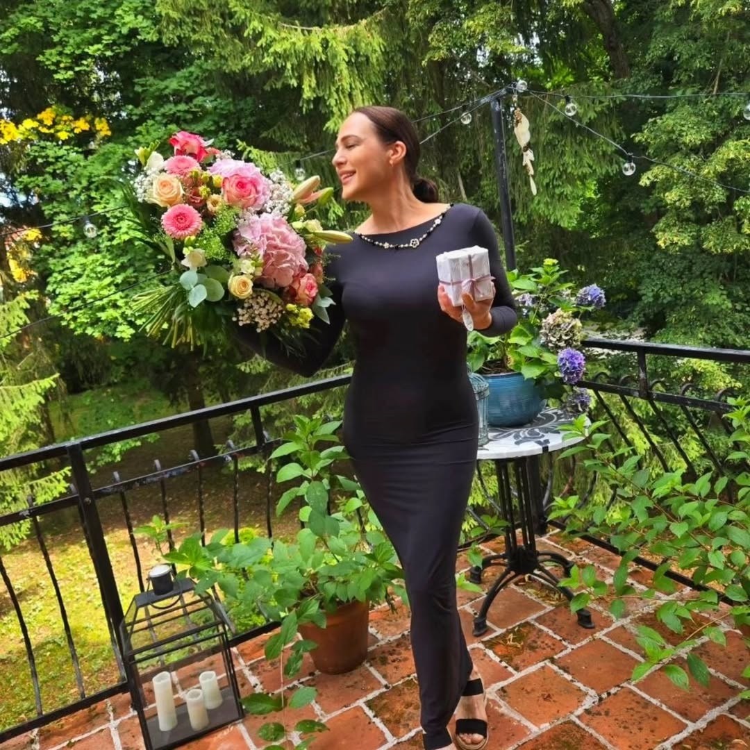 Adriana Kneissl oslávila 49 narodeniny v kruhu rodiny a priateľov.