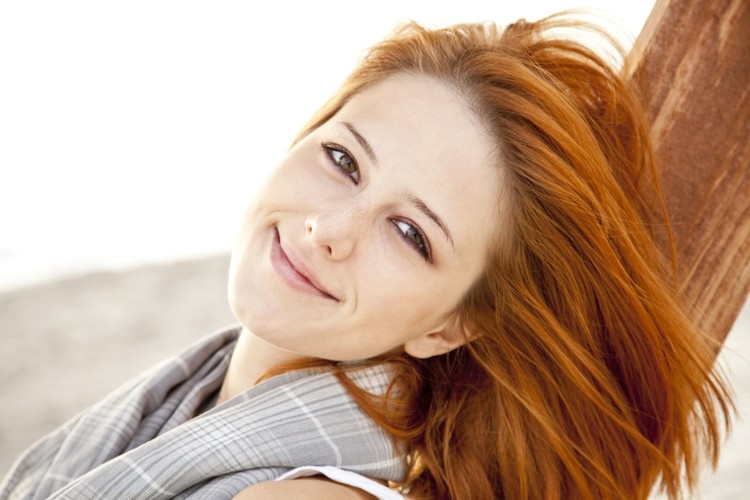 Modne fryzury i kolory włosów - wiosna 2011