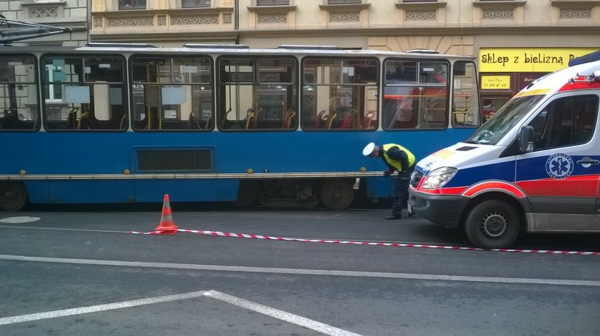 Wykolejenie tramwaju na ul. Krupniczej we Wrocławiu