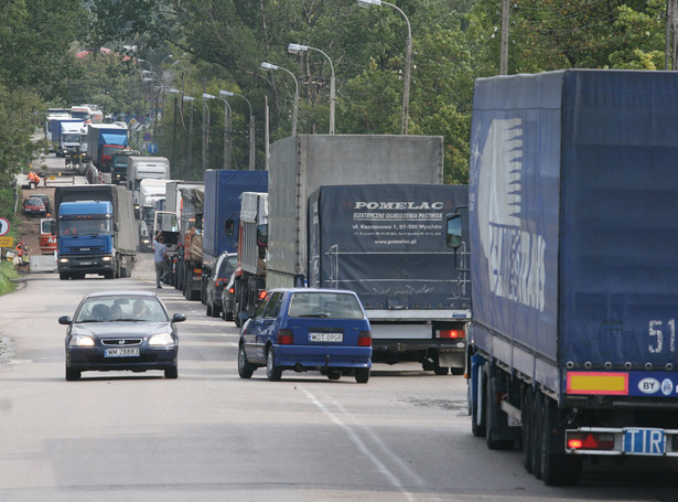 Uwaga! Dziś kierowcy tirów zablokują Polskę