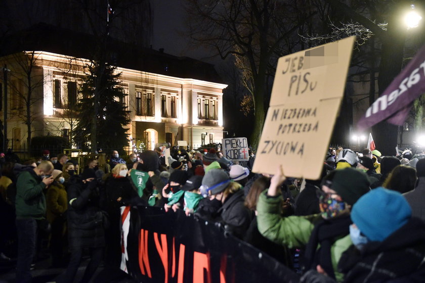 "Kartonowy" protest - zobacz, co działo się w Polsce po publikacji uzasadnienia wyroku