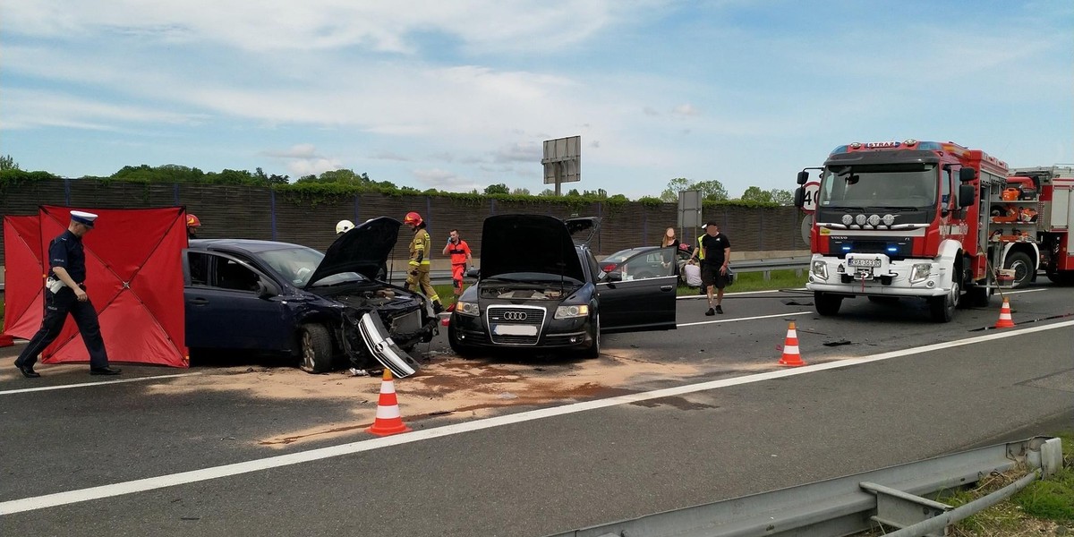 Karambol na A4. Nie żyje jedna osoba