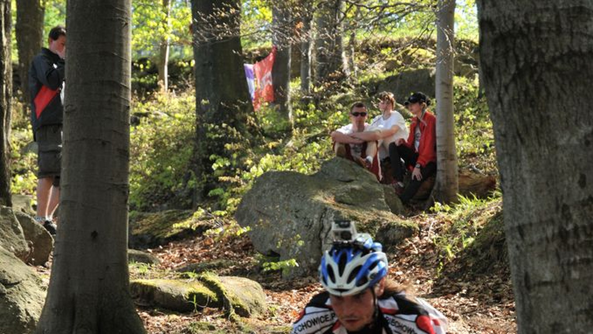 W niedzielę 21 sierpnia w Cieszynie odbędzie się V edycja AZS MTB CUP 2011 - ogólnopolskiego cyklu zawodów cross-coutry. Emocji z pewnością nie zabraknie, bo już teraz ważyć się będą losy klasyfikacji generalnej.