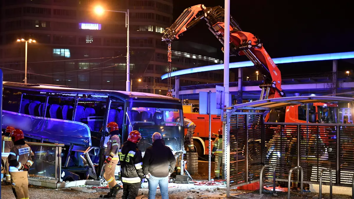 Wypadek autokaru we Wrocławiu