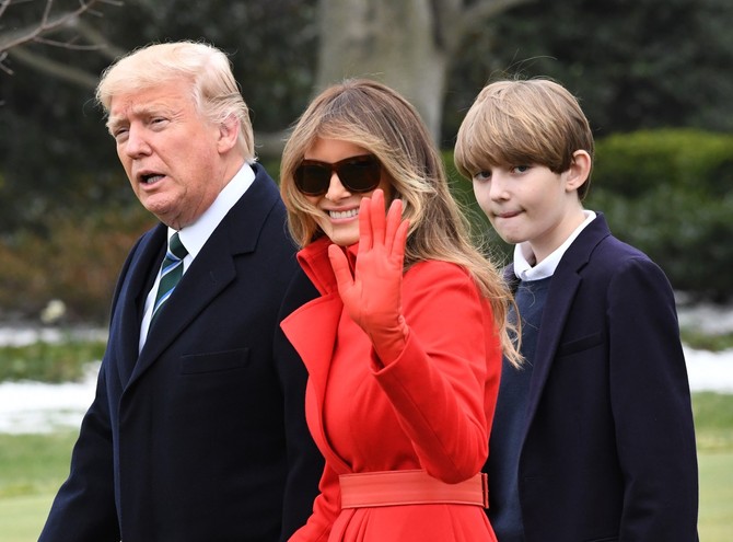 Baron Tramp sa roditeljima, Melanijom i Donaldom Trampom