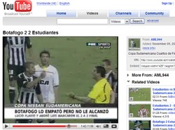 Zobacz, jak sędzia dostaje żółtą kartkę