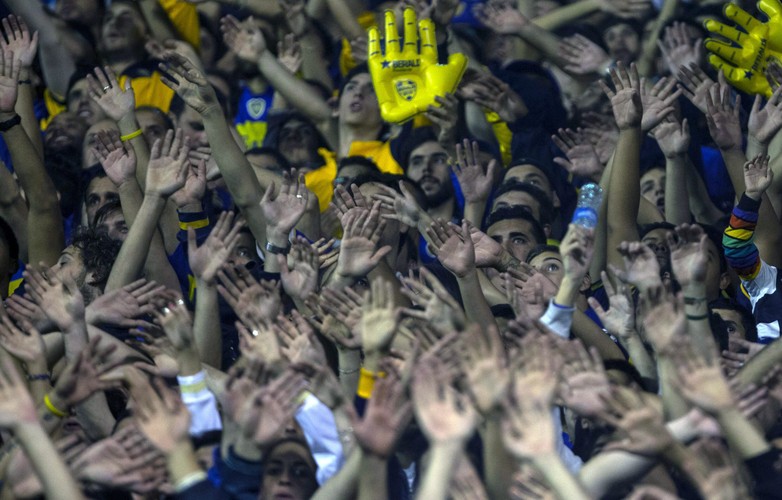 Kibice Boca Juniors zaatakowali gazem piłkarzy River Plate