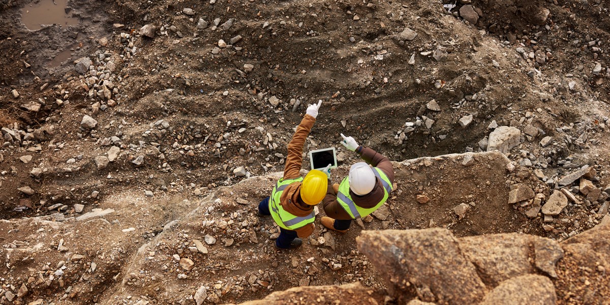 Nowo odkryte złoża używanego w elektromobilności litu są na tyle duże, że może tam powstać trzecia co do wielkości kopalnia takich minerałów w Chinach.