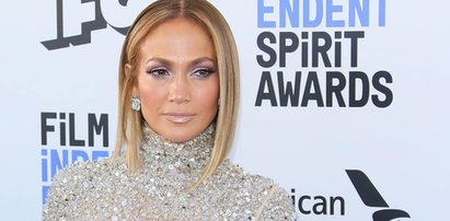 Jennifer Lopez pokazała się bez makijażu o poranku