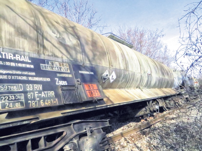 Treći sličan incident na istoj pruzi za godinu dana, sada je iskliznulo pet vagona sa fosfornom kiselinom